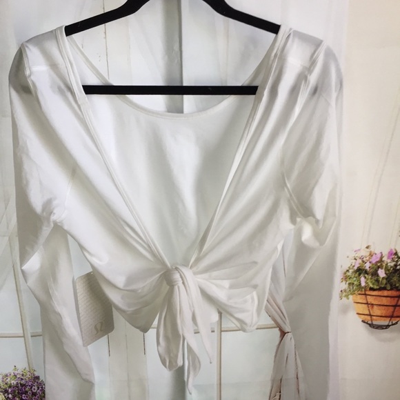 NWT WHITE LULULEMON IT’S A TIE LONG SLEEVE - - 12 - Picture 3 of 6